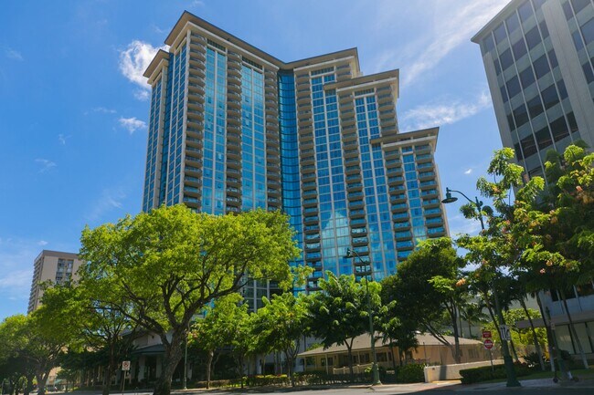 Building Photo - Allure Waikiki - 2 bedroom, 2 bath with 1 ...