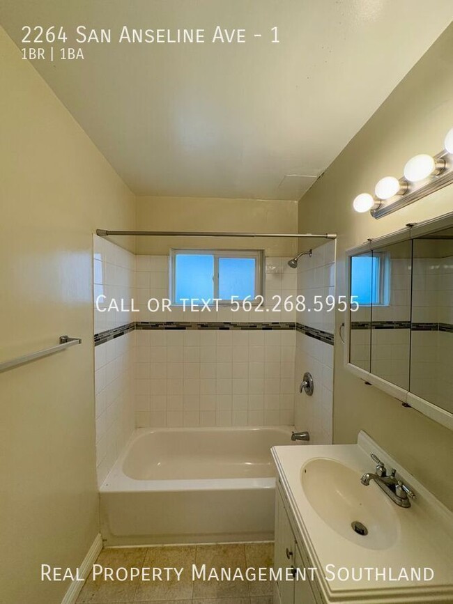 Building Photo - Beautifully Renovated Apartment for Rent i...