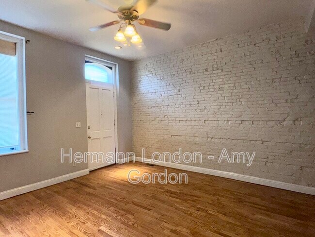 Building Photo - 1714 S Tucker Blvd