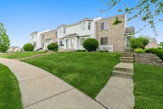 Building Photo - 2bd 2ba Ramsey town home avail. 1,995.00 mo plus utilities