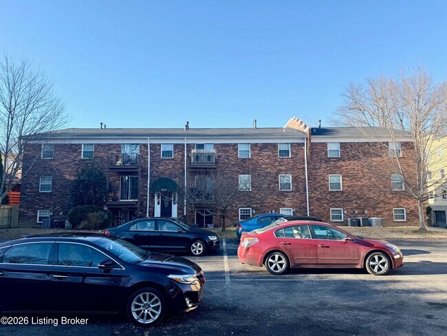 Building Photo - 2214 Sherwood Ave