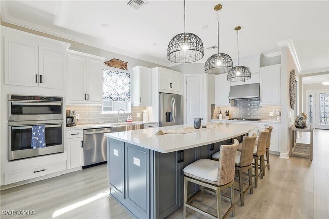 Building Photo - 15804 Derna St