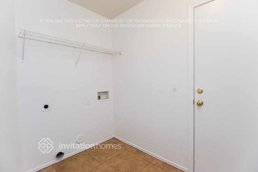 Building Photo - 6050 W Pueblo Ave