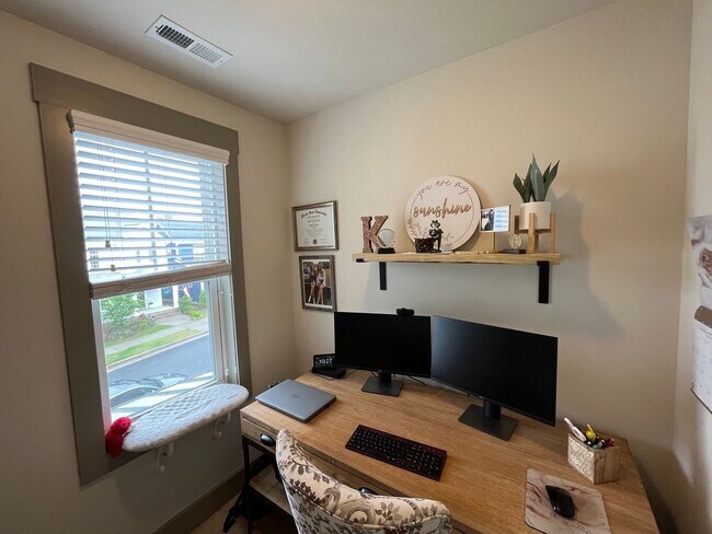 Building Photo - **OFFERING WAIVED APPLICATION FEES & $150 ...