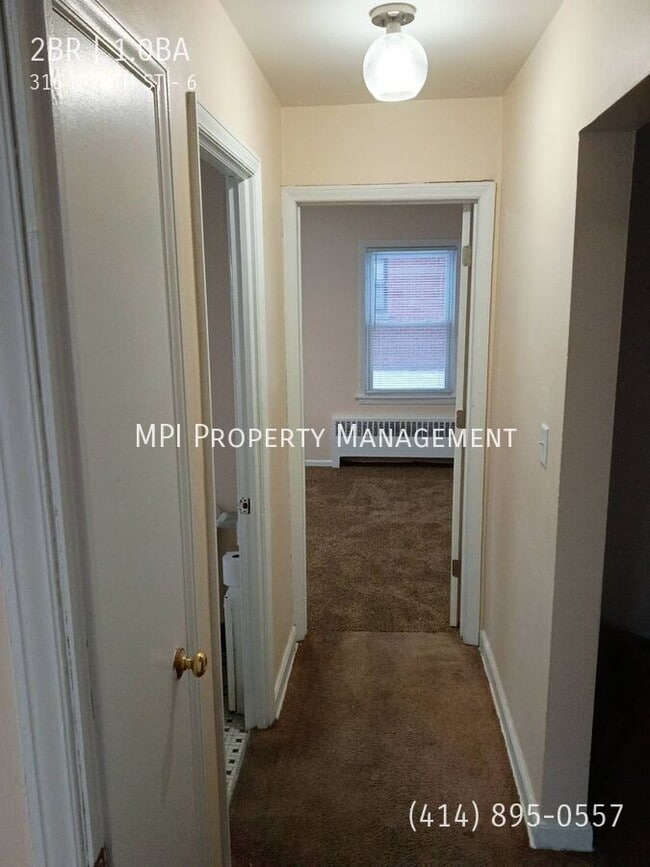 Building Photo - 316 N 75th St