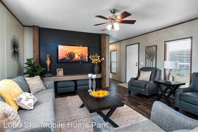 Building Photo - 4701 E Rice St