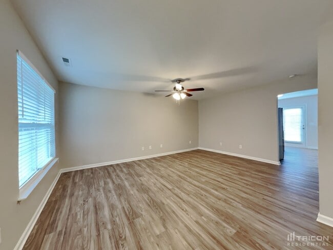 Building Photo - 2820 Wild Poplar Way
