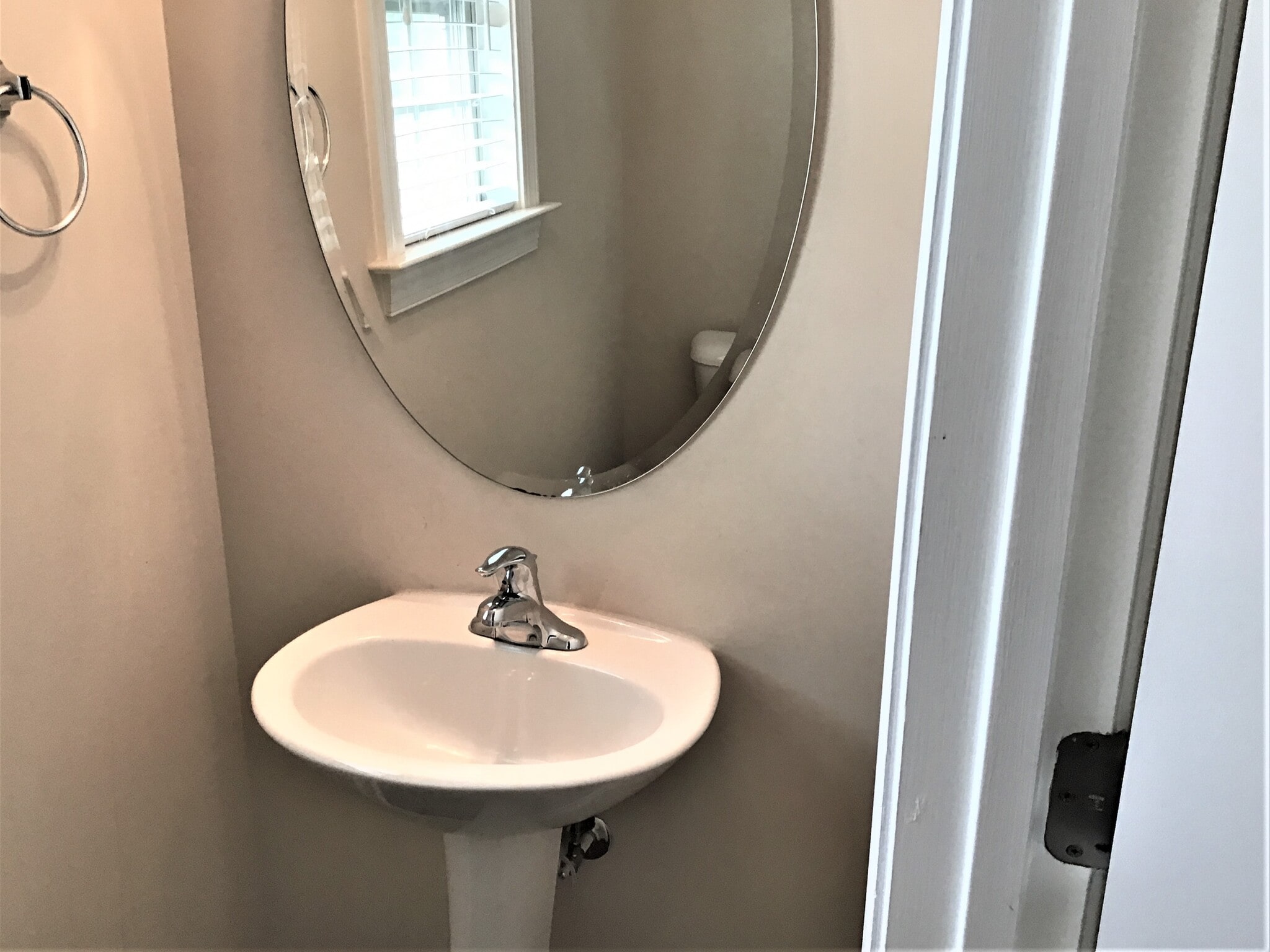 Building Photo - 617 Monterey Pine Dr