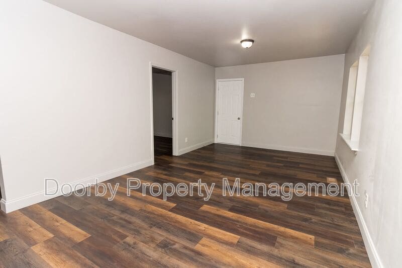 Building Photo - 517 LaFayette Rd