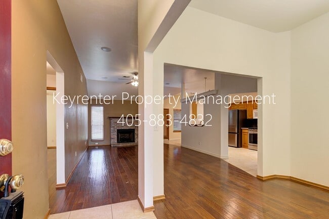 Building Photo - Amazing 4BD/3BTH home with a 3 car garage in the exclusive Cedar Pointe Gated Community!