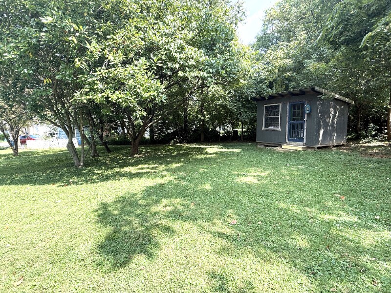 Building Photo - 11702 Kings Ln