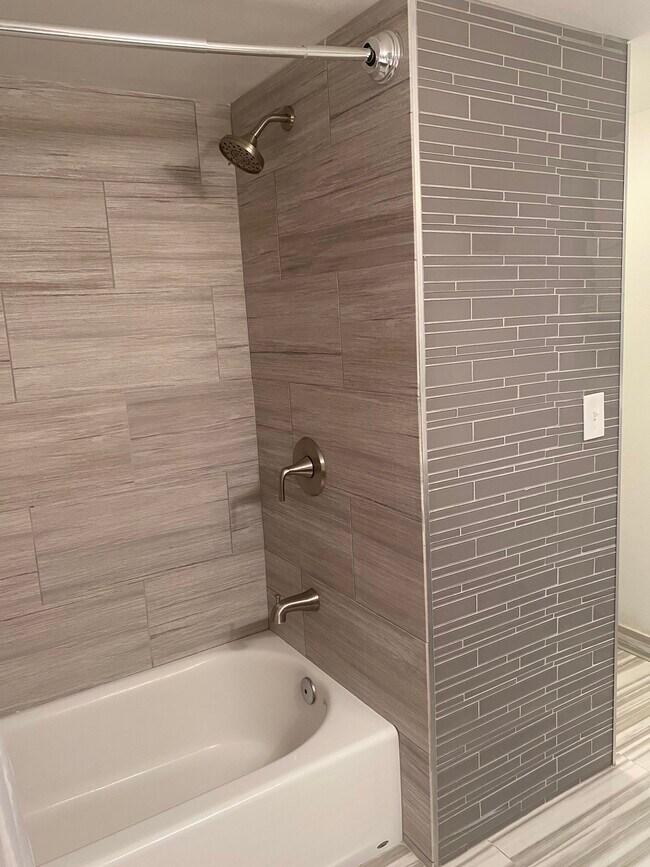 Building Photo - 1150 Homewood Blvd