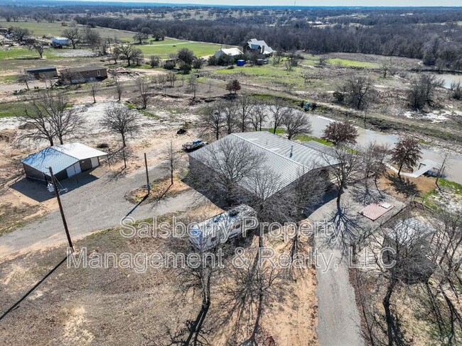Building Photo - 933 Leatherwood Ln