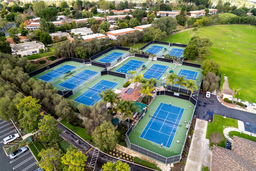 Building Photo - 3168 Via Vista