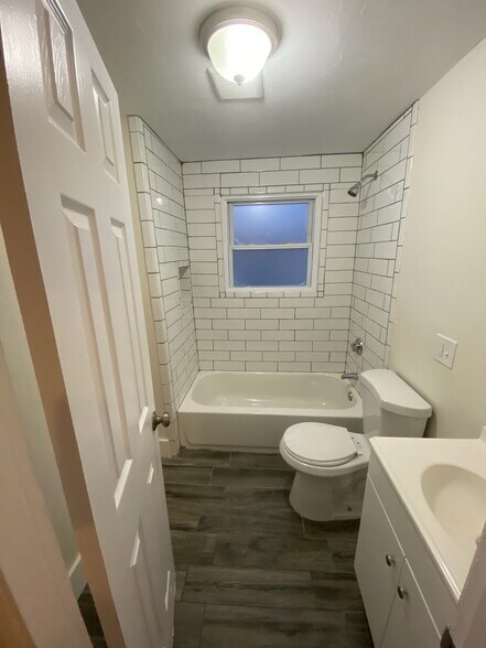 Building Photo - 53 Sumner St