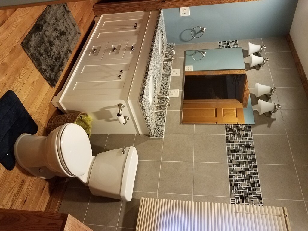 Building Photo - 7 Jachim Pl