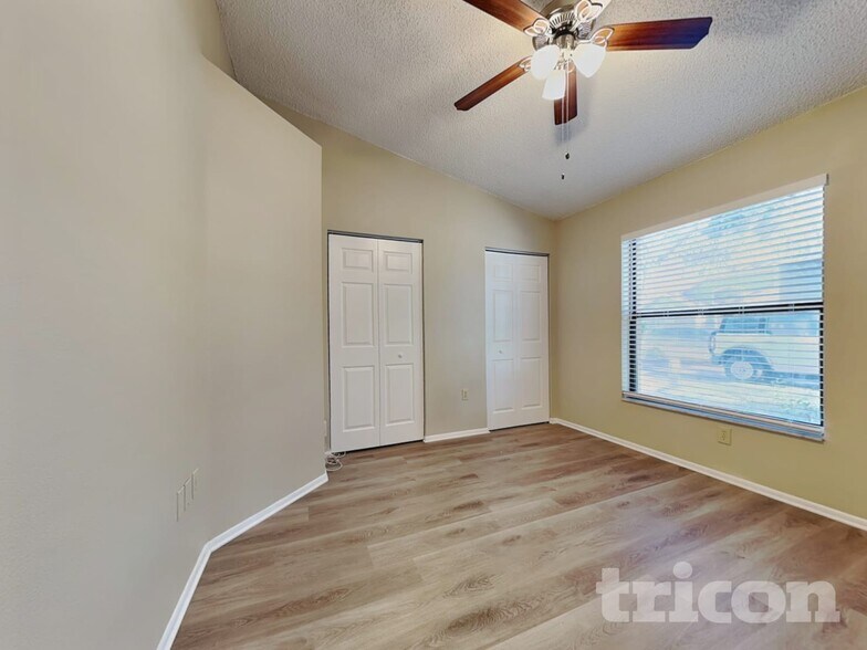 Building Photo - 8111 Hathaway Dr