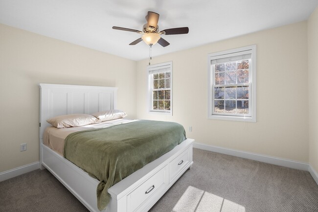 Building Photo - 11 Checkerberry Ln