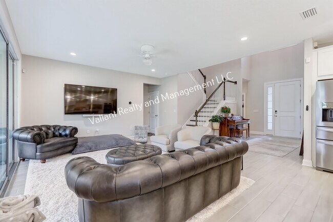 Building Photo - 295 Morning Mist Ln