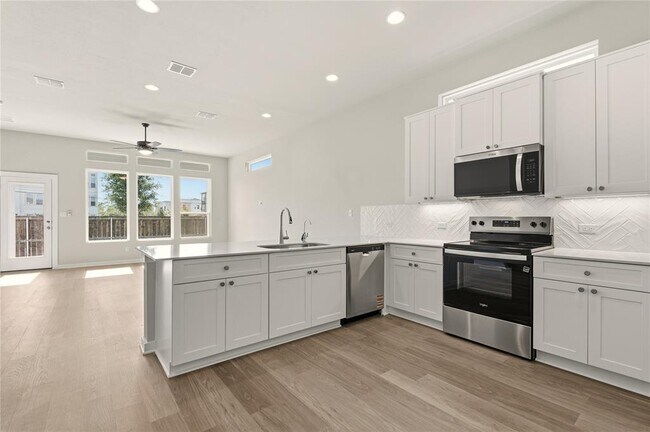 Building Photo - 2206 Luna Azul Vw