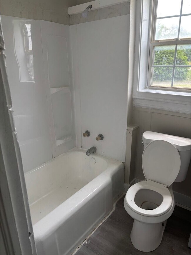 Building Photo - Section 8 Accepted!!!