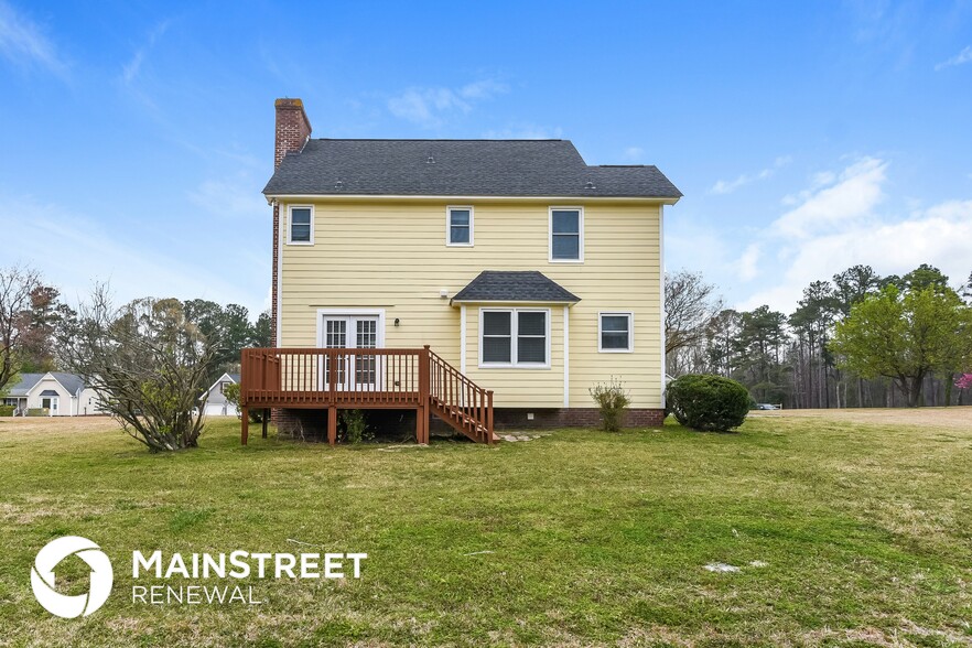 Building Photo - 7210 Justin Dr