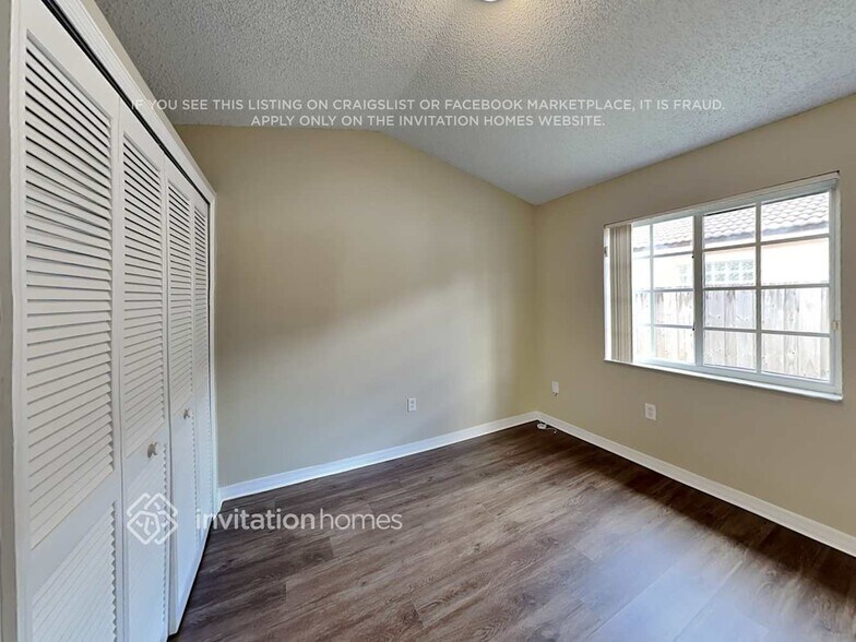 Building Photo - 9155 SW 166th Pl