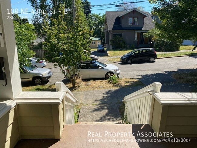 Building Photo - 108 NE 43rd St