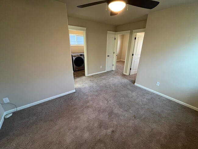 Building Photo - 3 Bed/2.5 Bath Single Family Home in NE Bend - McCall Landing