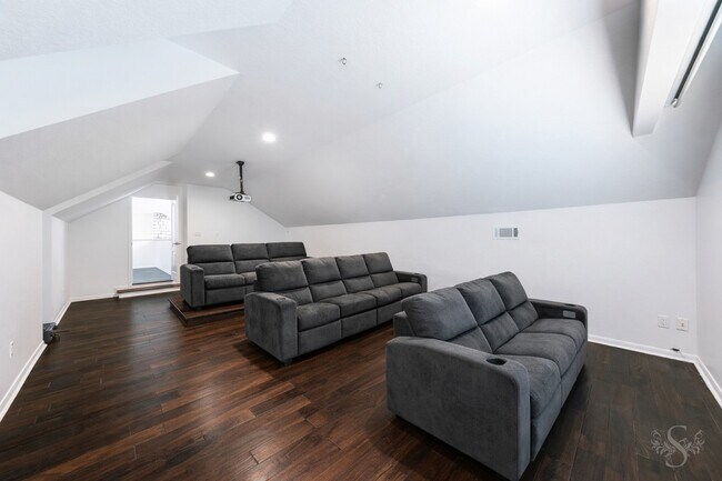 Building Photo - 5534 Weston Dr