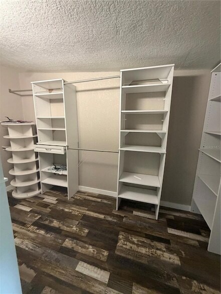 Building Photo - 6828 FL-33
