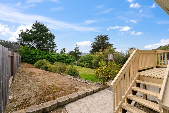 Building Photo - Coastal Charm in Linda Mar - Spacious Home...