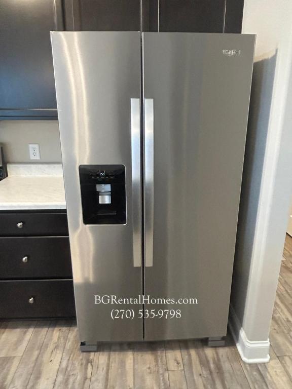 Building Photo - 506 Labrador Dr