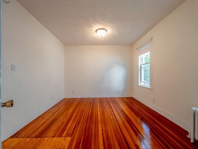 Building Photo - 24 Montvale St