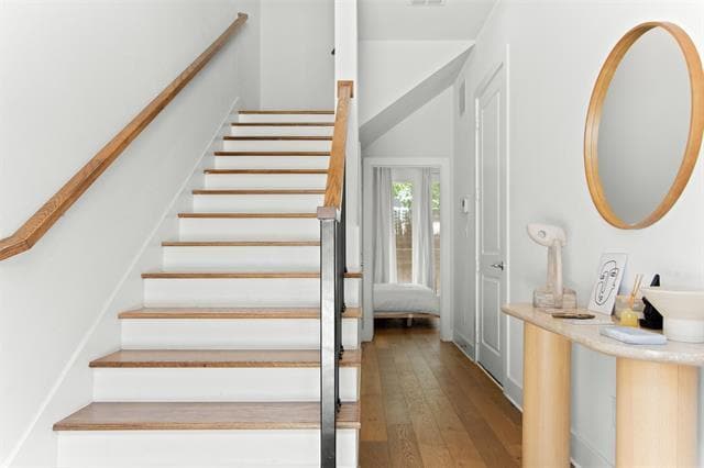 Building Photo - 381 E Greenbriar Ln