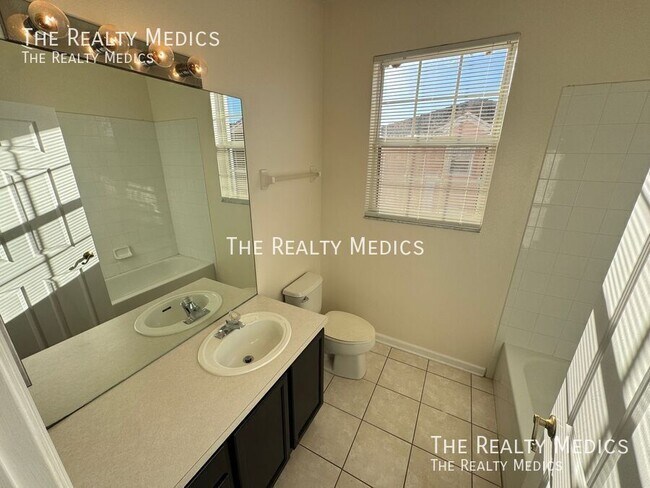 Building Photo - 13512 Turtle Marsh Loop