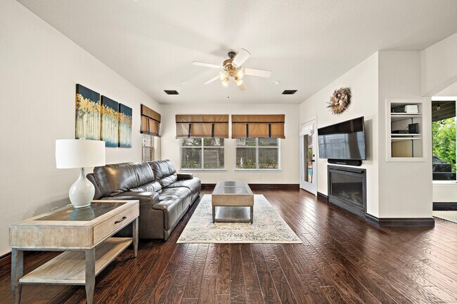 Building Photo - 22634 Cascade Springs Dr