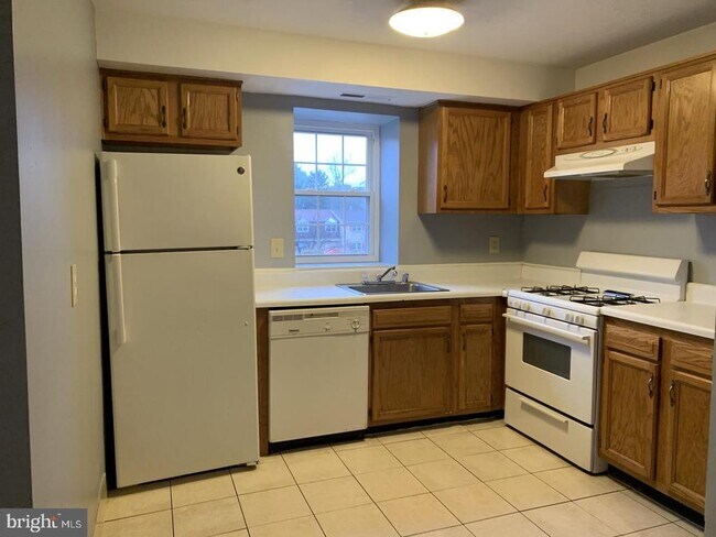Building Photo - 11908 Tarragon Rd