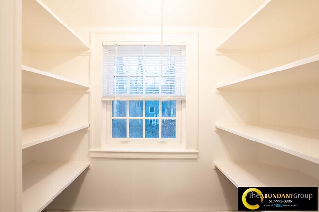 Building Photo - 40 Puddingstone Ln