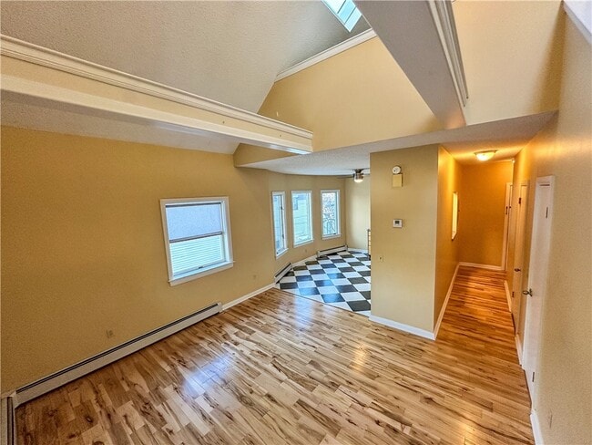 Building Photo - 113 Comfort St