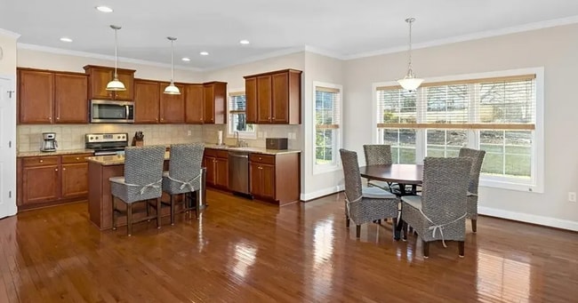 Building Photo - 14101 Wiley Cir