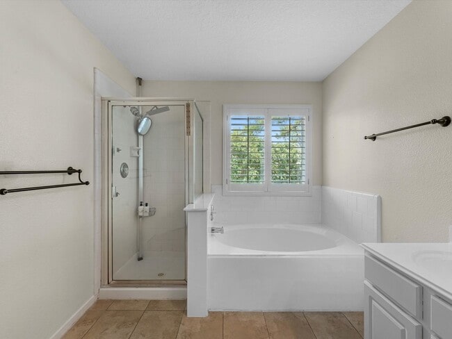Building Photo - 14003 Stardust Ln