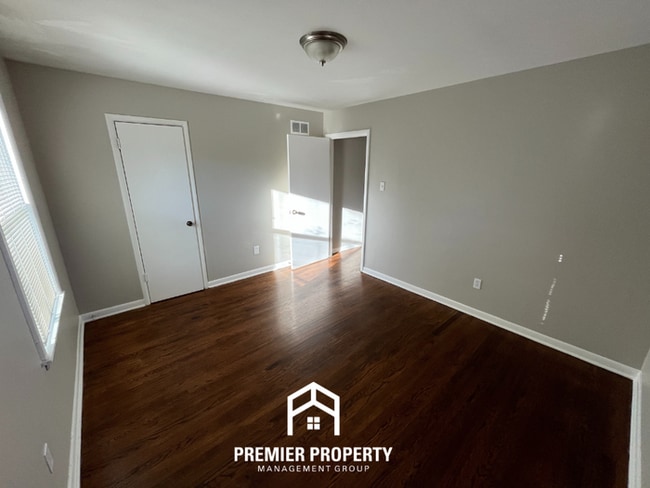 Building Photo - 1624 Nellie Rd