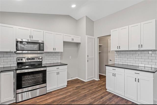 Building Photo - 1300 Timbercrest Dr