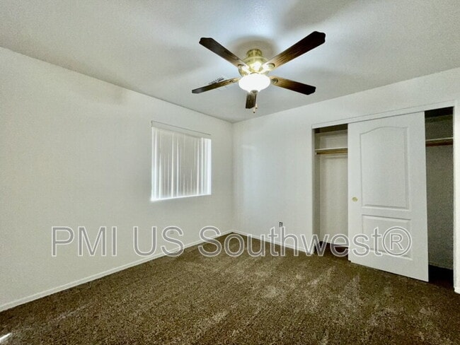 Building Photo - 4891 S Rinaldi Dr