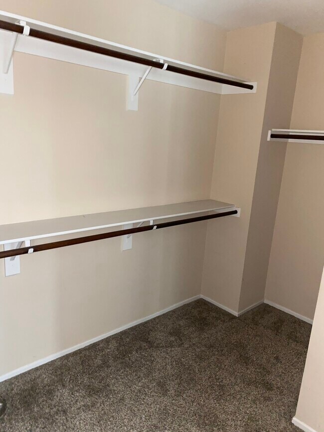 Building Photo - Woodmont