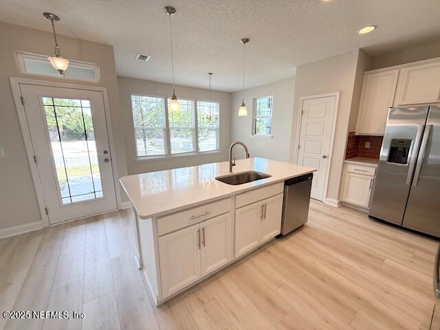 Building Photo - 2929 Fleur Ln
