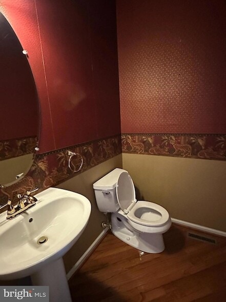 Building Photo - 355 Rockmeade Dr