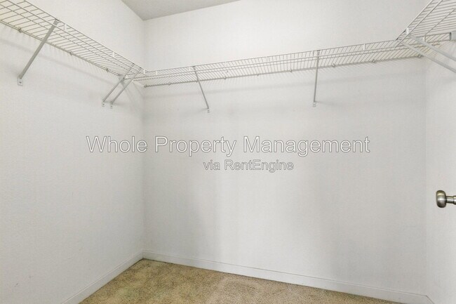 Building Photo - 10007 Hough Point