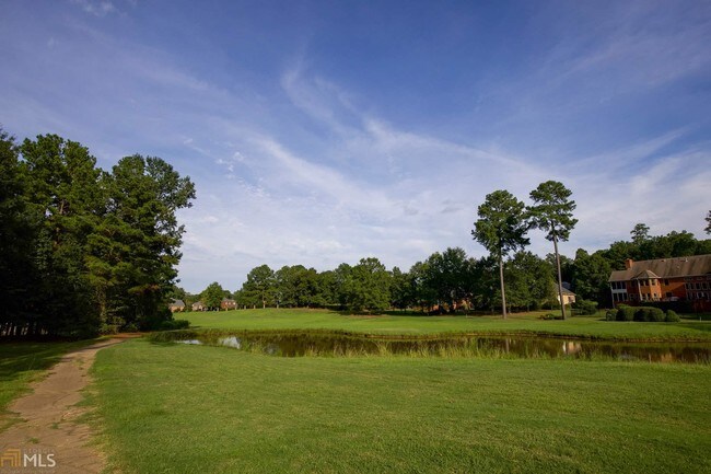 Building Photo - 411 Barrington Hall Dr